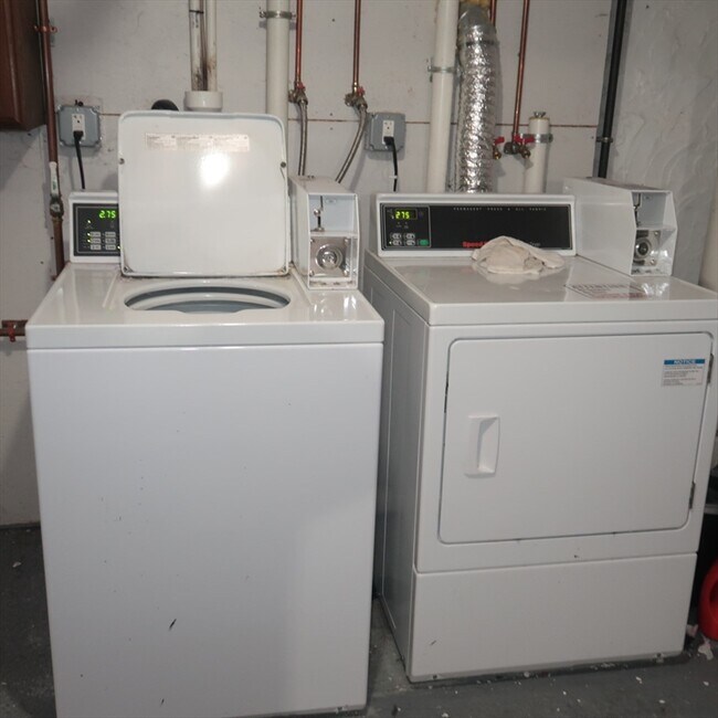 Building Photo - 45 Glenwood St