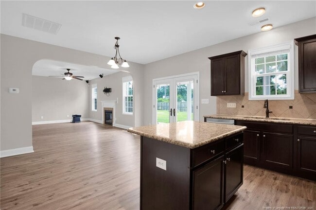 Building Photo - 2933 Bargemaster Dr