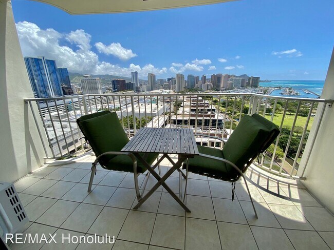 Building Photo - 2 br, 2 bath House - 1350 Ala Moana Blvd #...