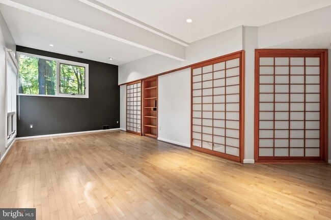 Building Photo - 2227 Glasgow Rd