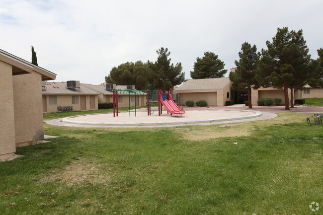 Building Photo - Biegger Estates