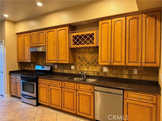 Building Photo - 88 N Roosevelt Ave