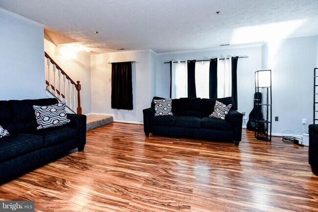 Building Photo - 5318 Halibut Pl