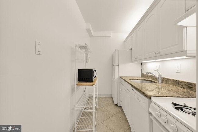 Building Photo - 4515 Willard Ave