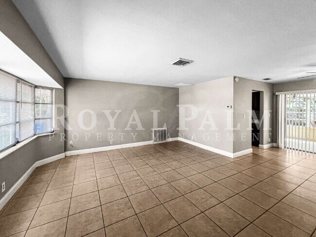 Building Photo - 7300 Barragan Rd