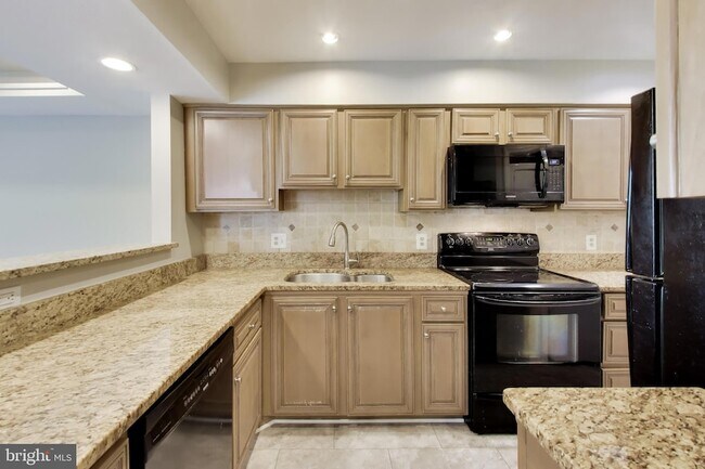 Building Photo - 10821 Hampton Mill Terrace