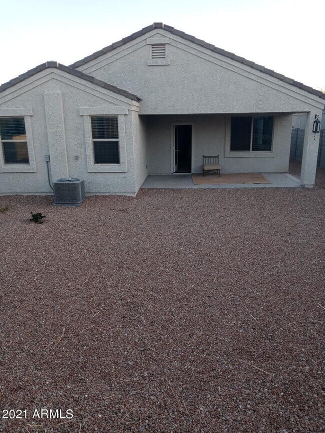 Building Photo - 31070 W Whitton Ave
