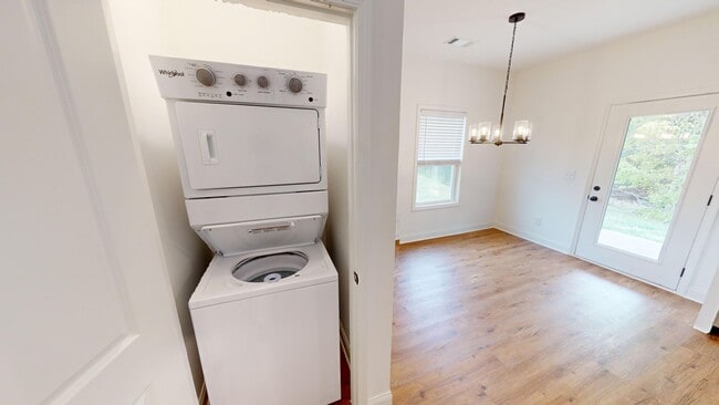 Building Photo - Creekside Living at The Villages at Bear C...