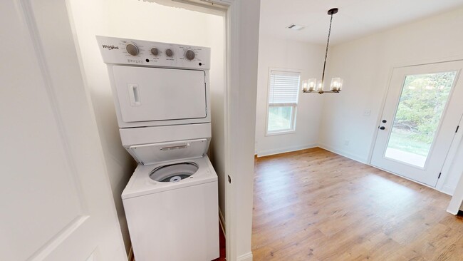 Building Photo - The Villages at Bear Creek 2 Bedroom Townh...