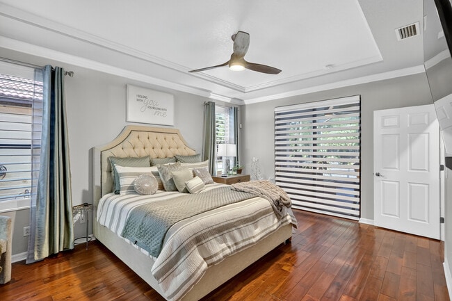 Building Photo - 145 Silver Falls Dr