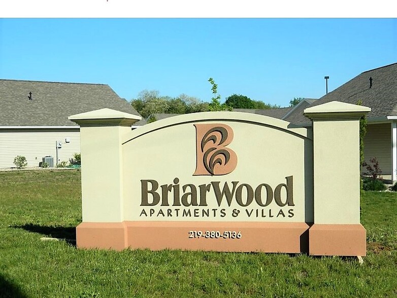 Briarwood Apartments and Villas - 200 Plymouth Ln La Porte IN 46350 ...