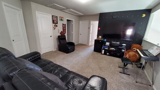 Building Photo - 21307 Orono Hts Trl