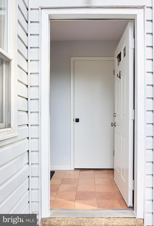 Building Photo - 737 Timber Ln