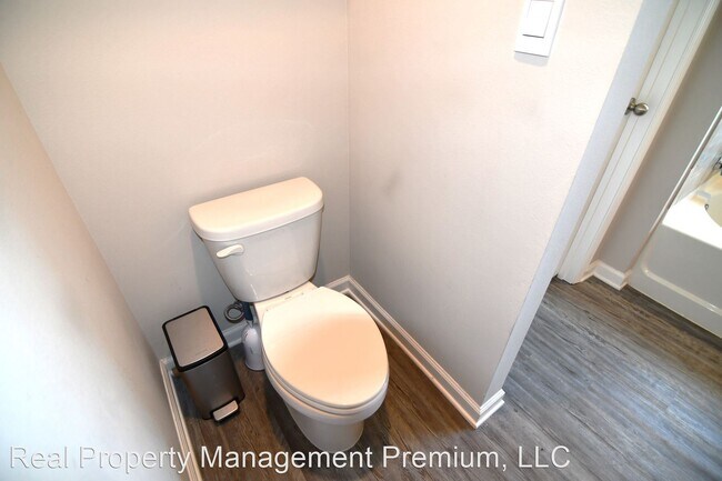 Building Photo - 4 br, 2 bath House - 16017 Olive Grove Dr