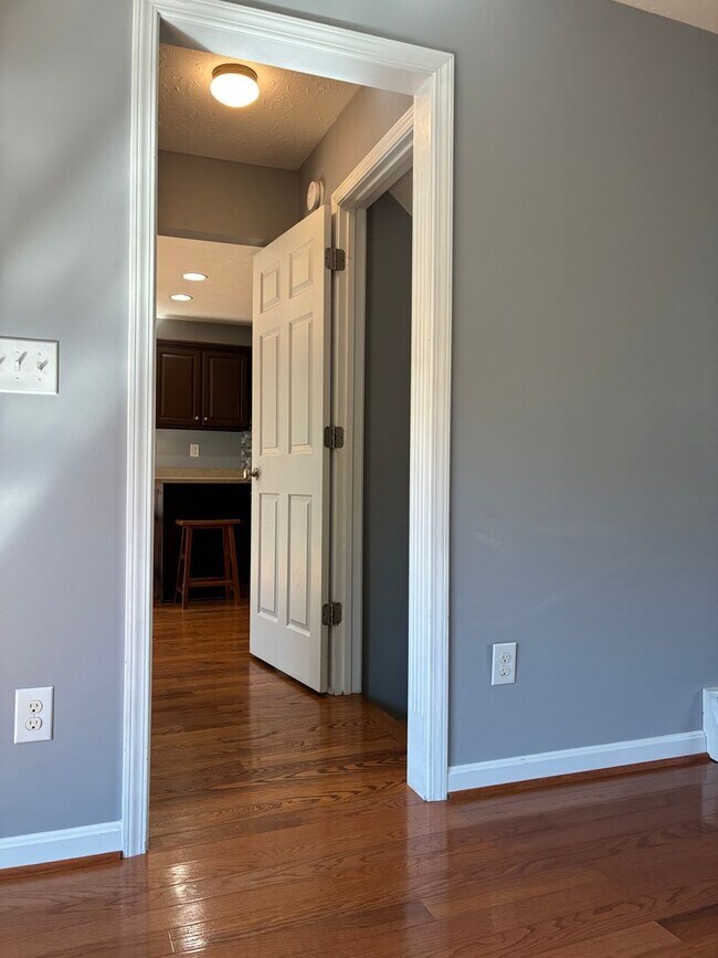 Building Photo - **ELIZABETHTOWN INDEPENDENT SCHOOL DISTRICT**