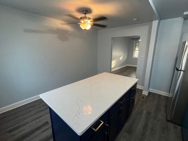 Building Photo - Freshly Renovated Row Home with Beautiful ...