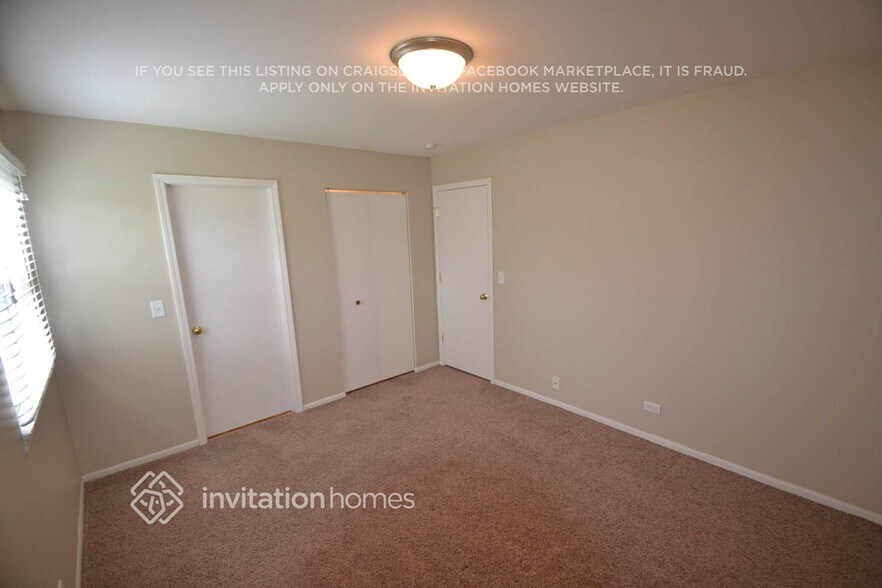Building Photo - 1405 N Parkview Terrace