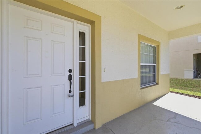 Building Photo - Spacious 4BR Home in Fore Ranch | Office + Ensuite + Extended Garage | Available Now