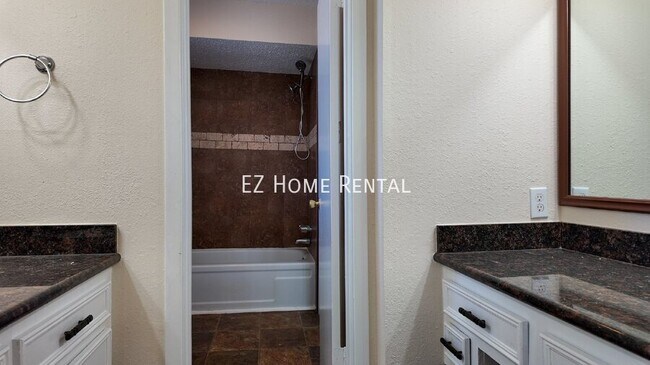Building Photo - 4708 Cashel Cir