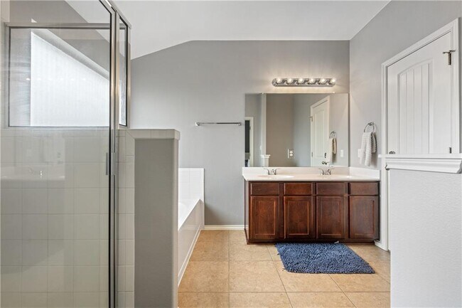 Building Photo - 108 Quarry Ln