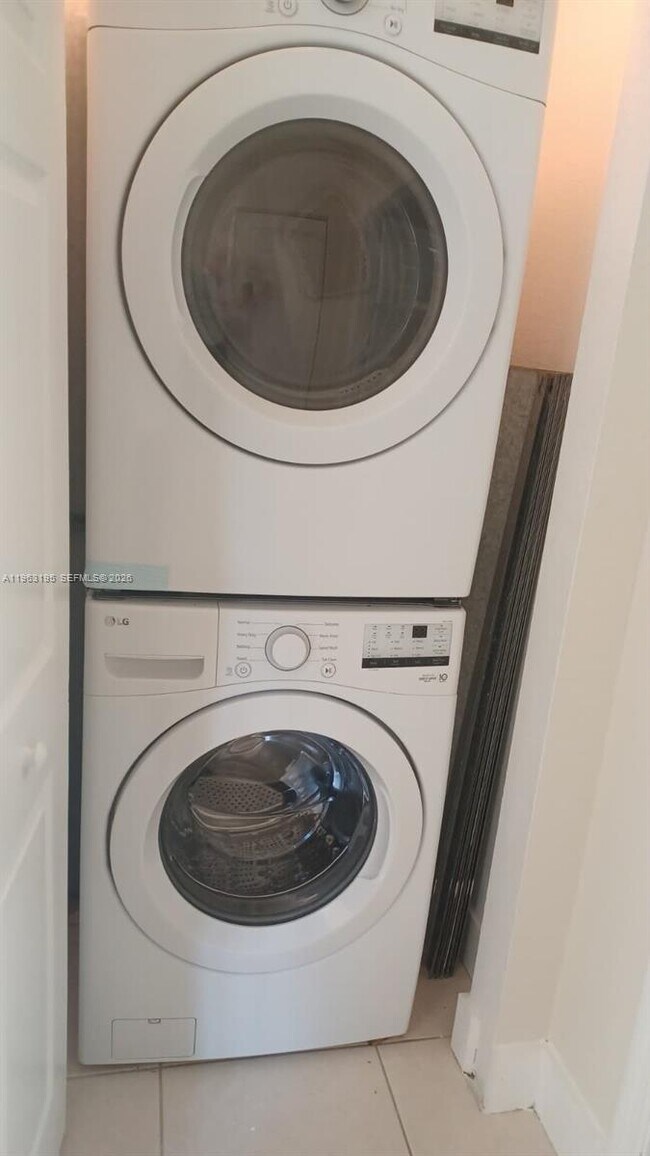 Building Photo - 6940 NW 179th St