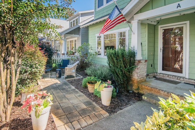 Building Photo - 203 Da Gullah Way