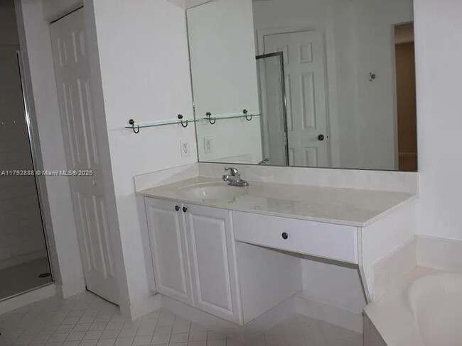 Building Photo - 947 Nandina Dr