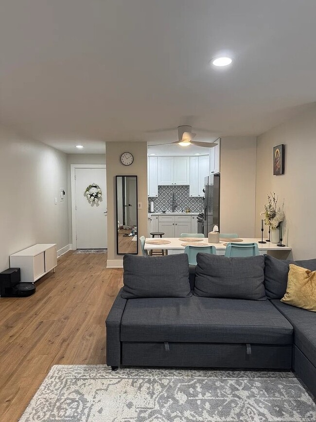 Building Photo - 7840 W North Ave