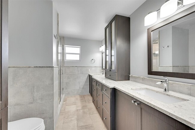 Building Photo - 111 N Pompano Beach Blvd