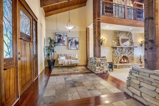 Building Photo - 10577 Down Lakeview Cir