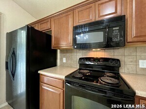 Building Photo - 2121 Dorman Dr
