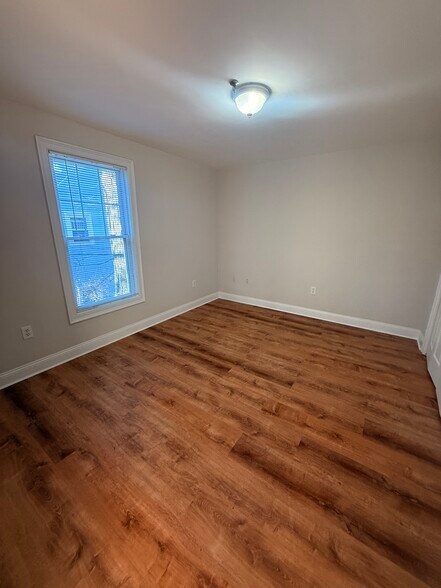 Building Photo - 135 Calumet St