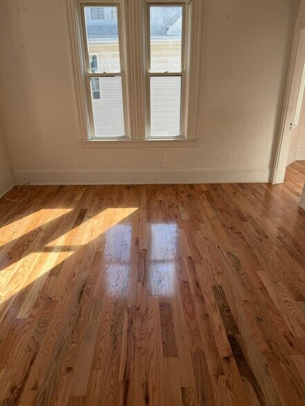 Dining room - 31 White St
