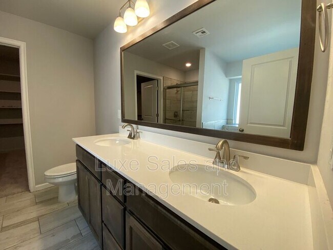 Building Photo - 8513 NW 77th Pl