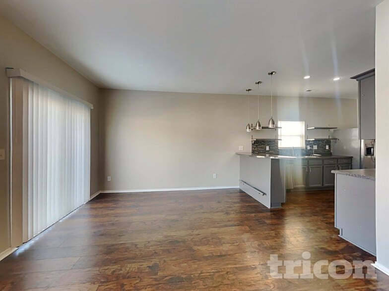 Building Photo - 9434 Darwick St