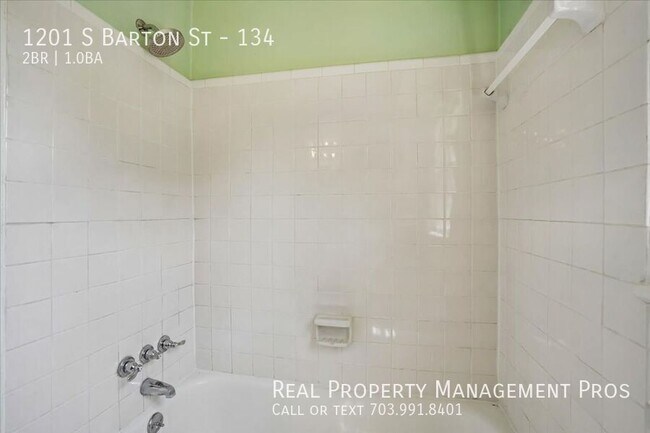 Building Photo - 1201 S Barton St