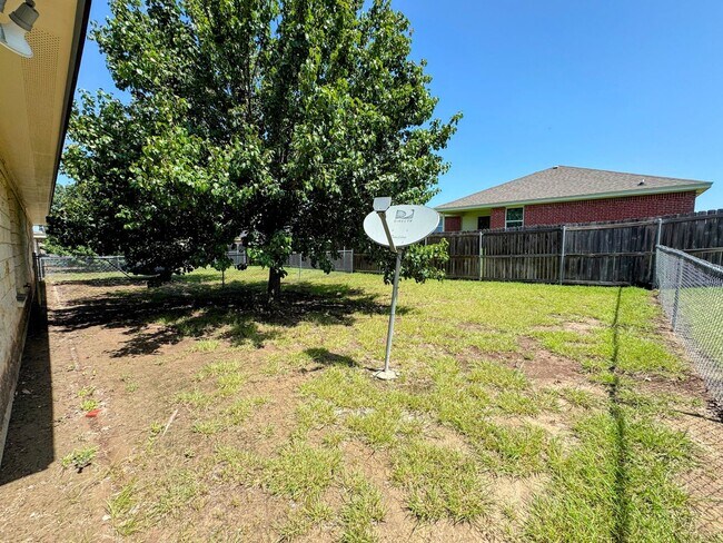 Building Photo - 1301 Powder River Dr