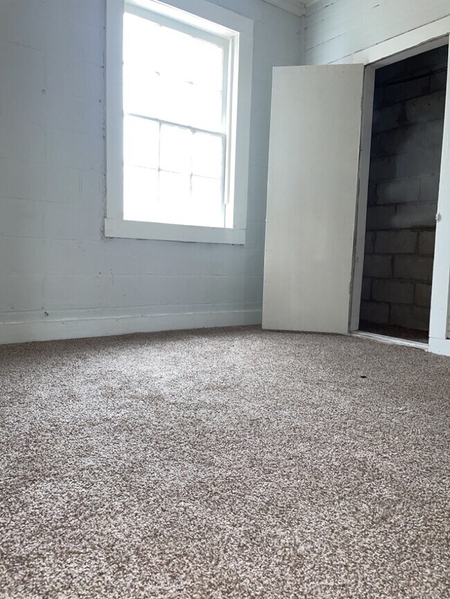 Building Photo - 3 Bedroom Belton Home