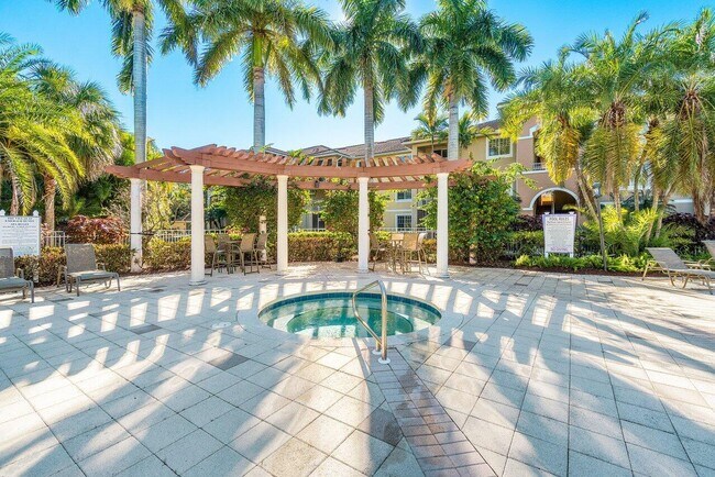 Building Photo - 6400 Emerald Dunes Dr