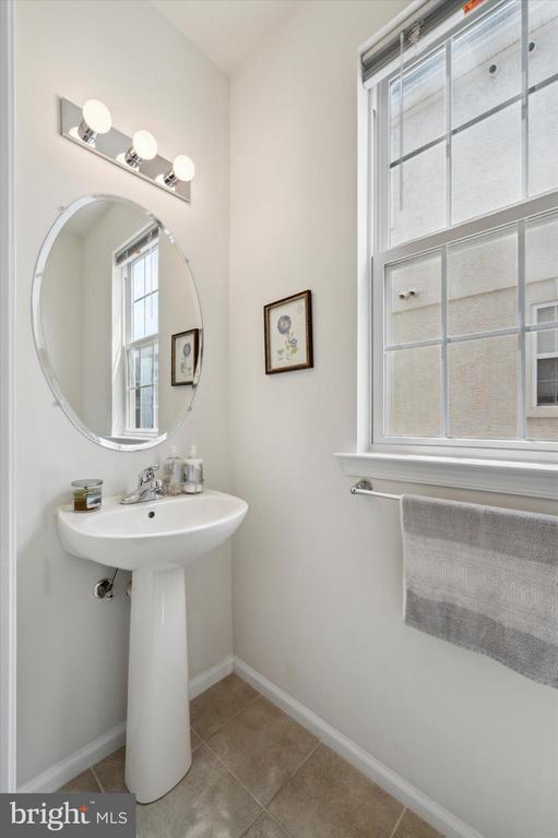 Building Photo - 3207 Capri Dr