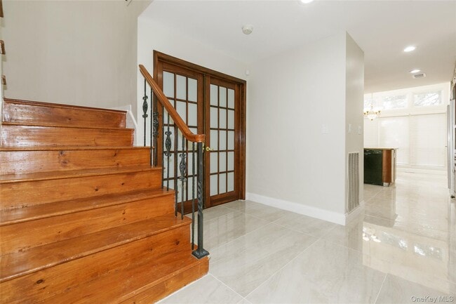 Building Photo - 1 Tiffany Cir