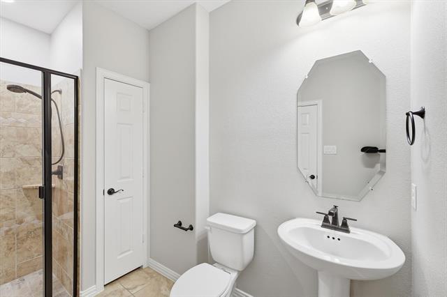 Building Photo - 12516 Maplecrest Dr