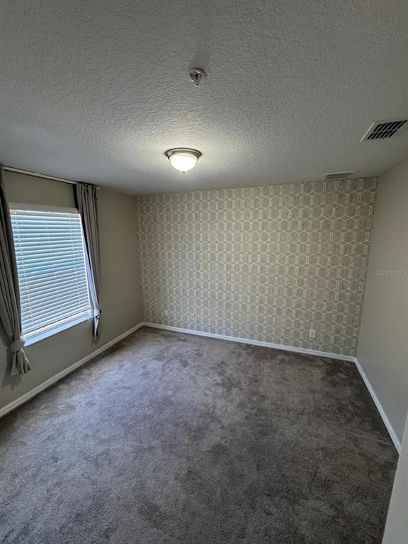 Building Photo - 2091 Bent Grass Ave