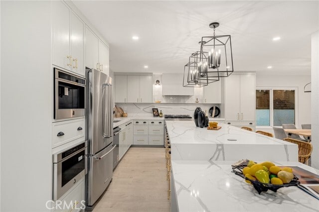 Building Photo - 24362 Via Santa Clara