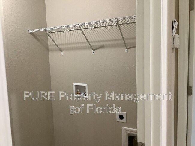 Building Photo - 14513 SW 20th Pl