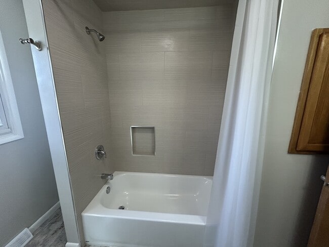 Building Photo - 3326 Winchell Ln