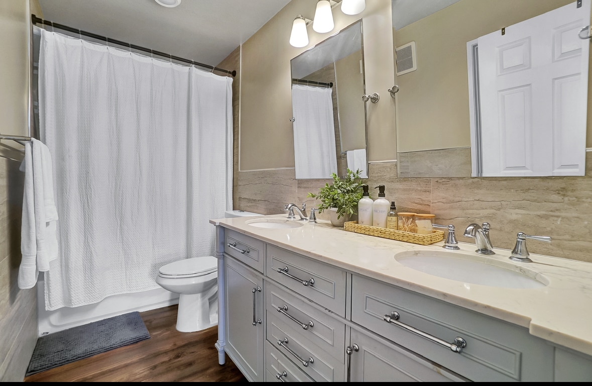 Building Photo - 83 White Sands