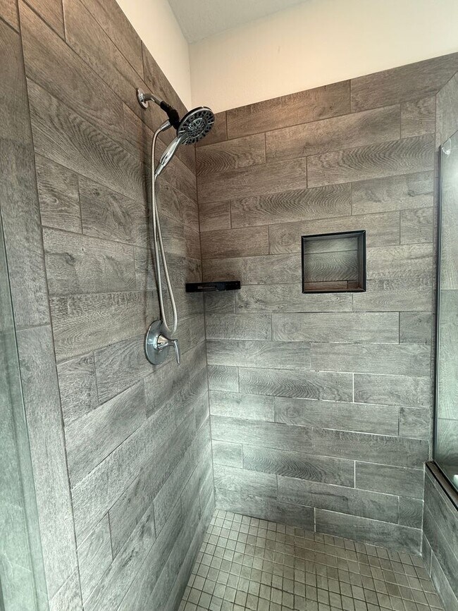 Building Photo - 6124 Cherry Hill Cir