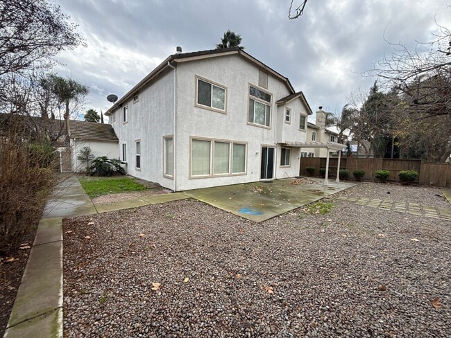 Building Photo - 6 Bed / 4 Bath Gated Brookside Home – Lincoln Unified Schools