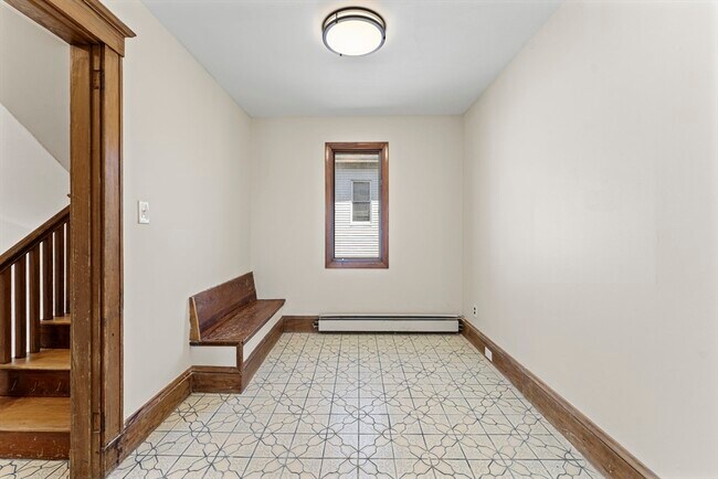 Building Photo - 46 Dartmouth St